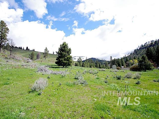 2264 Private Road 1