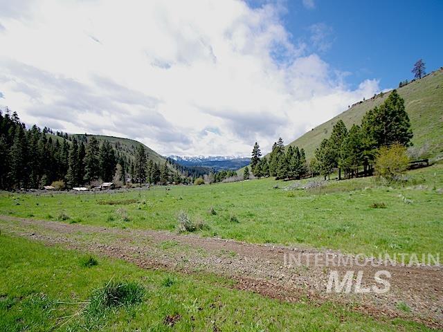2264 Private Road 1