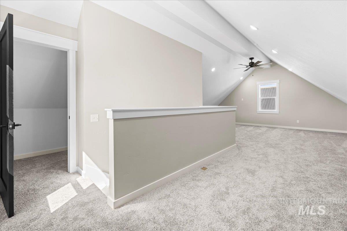 914 W 3rd