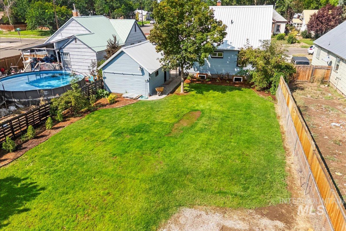 914 W 3rd
