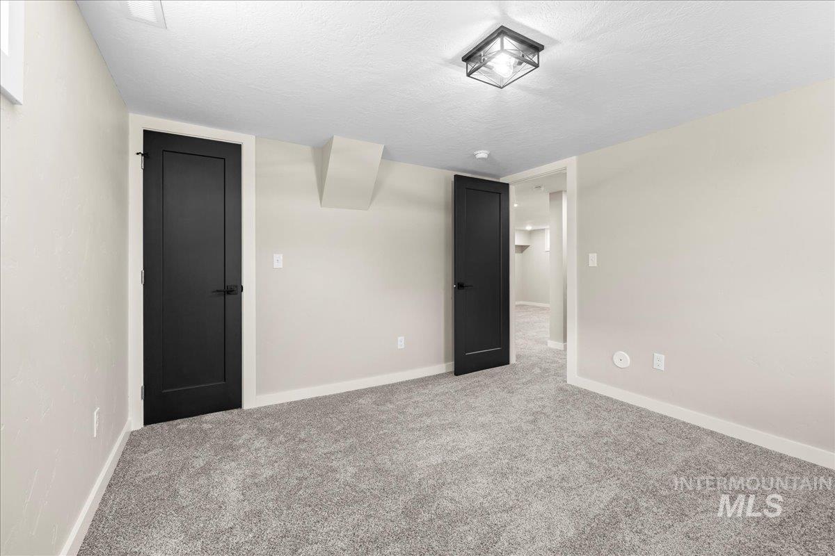 914 W 3rd