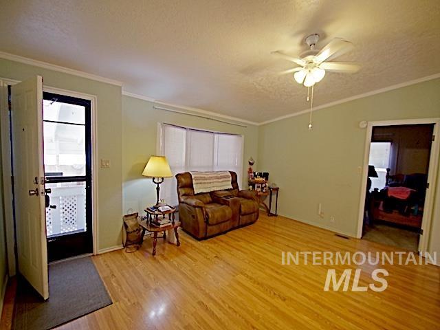 1386 W 3rd Street