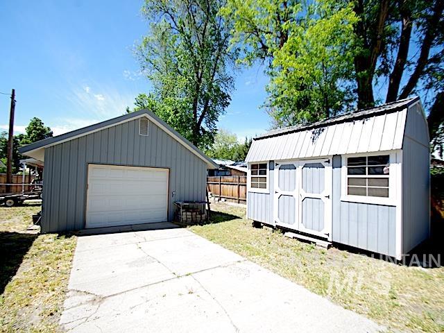 1386 W 3rd Street
