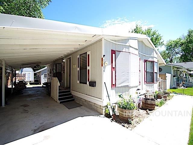 1386 W 3rd Street