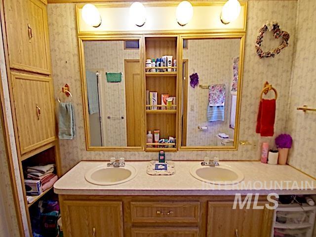 1386 W 3rd Street
