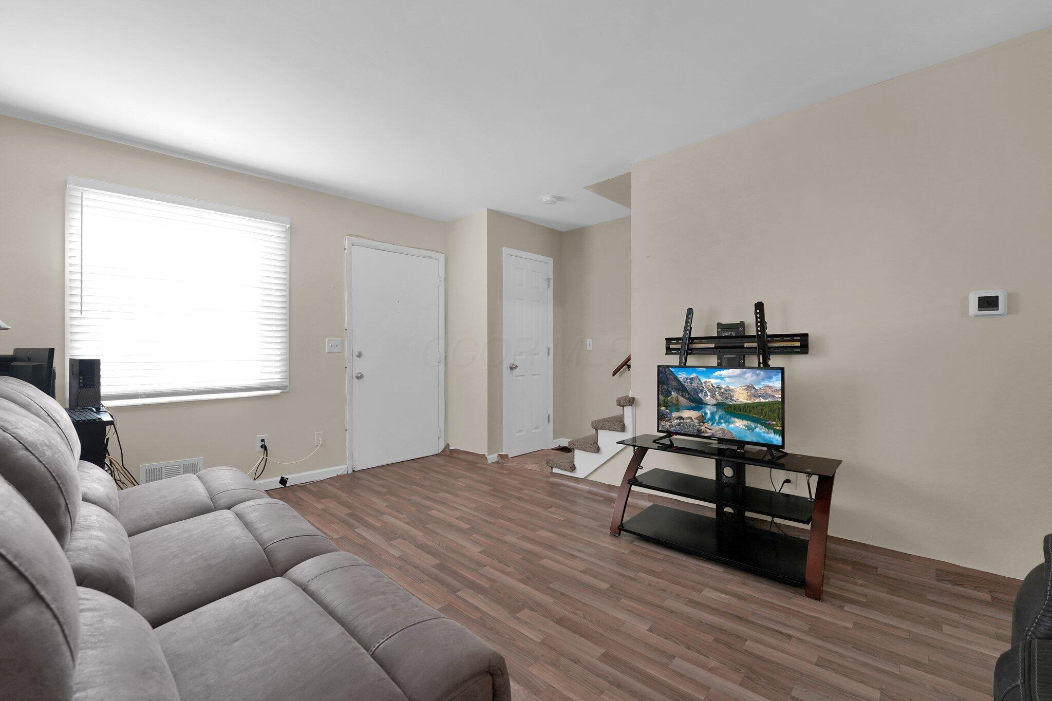 5738 Beechcroft Road, L