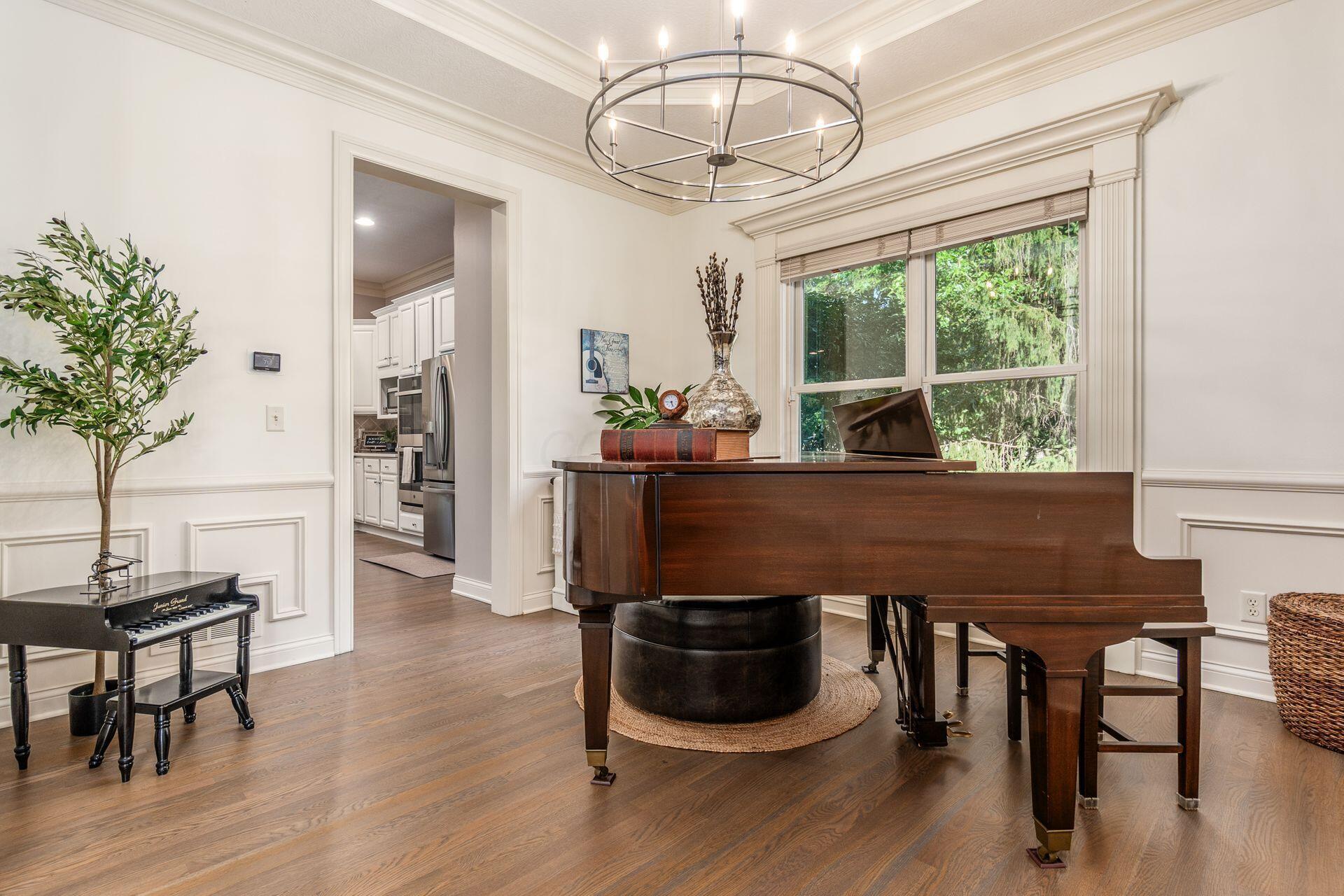1555 Eagle Glen Drive