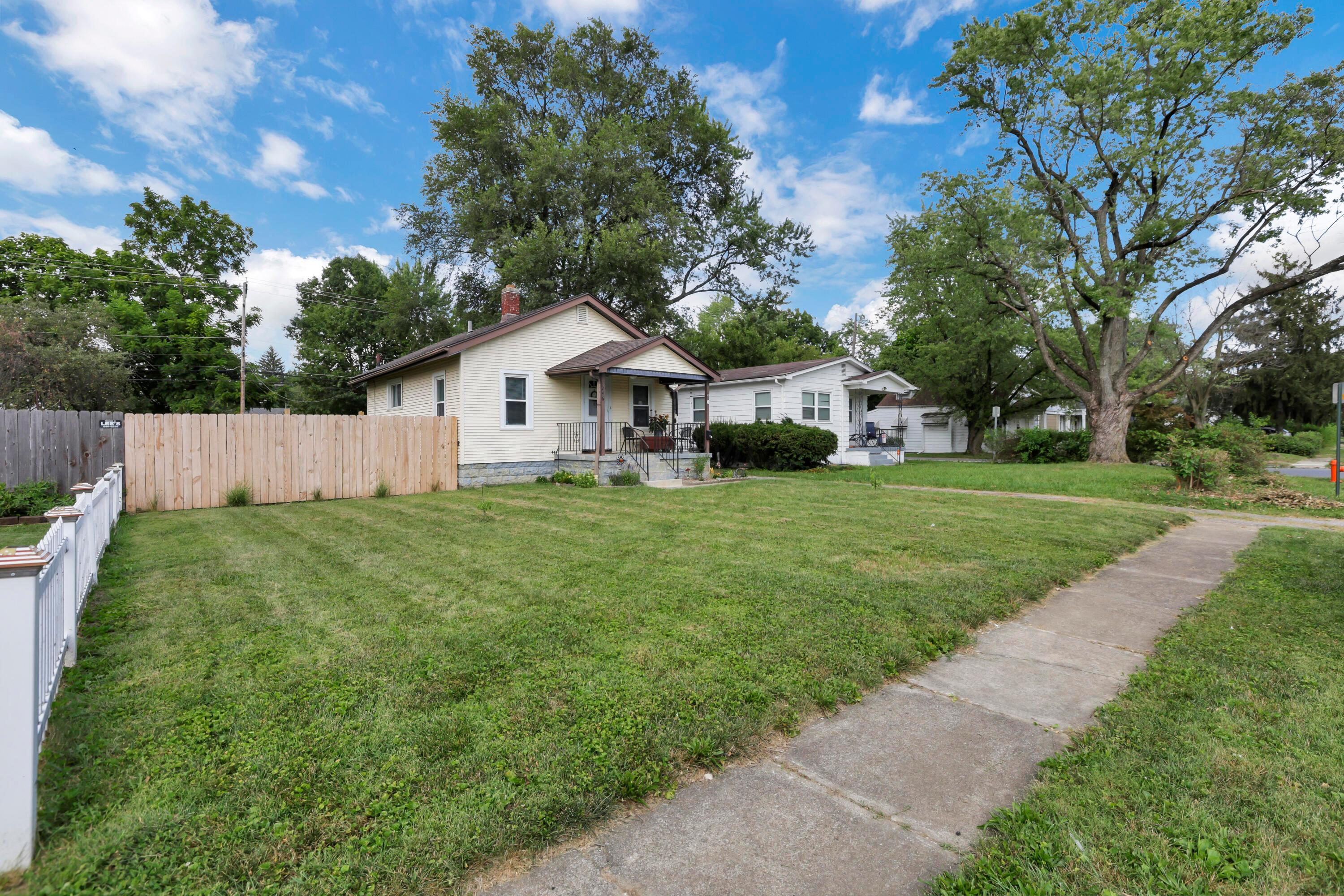 1246 Manchester Avenue