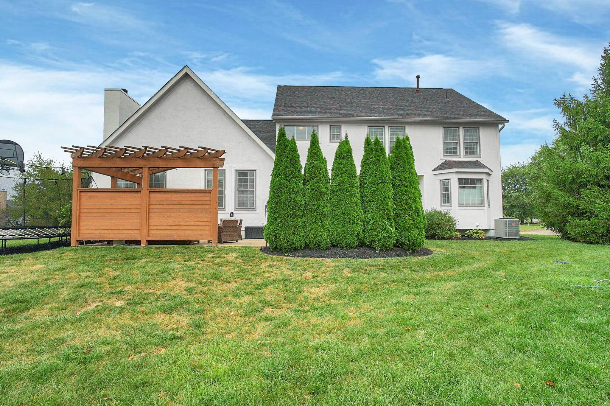 1221 Wedgefield Lane