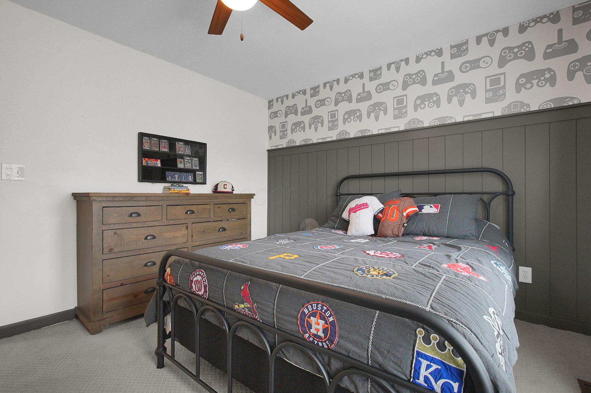 1221 Wedgefield Lane