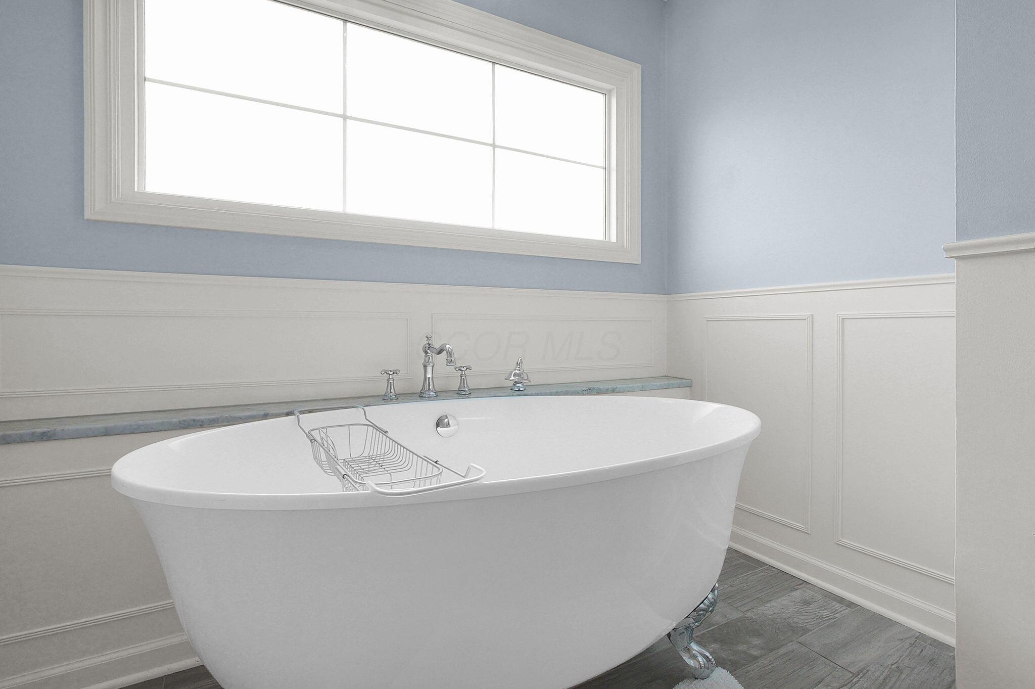 1221 Wedgefield Lane