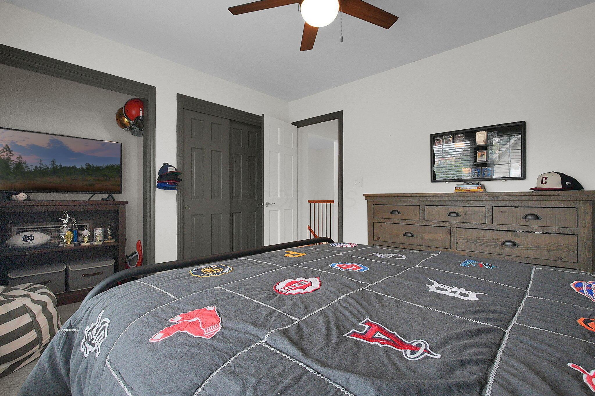 1221 Wedgefield Lane