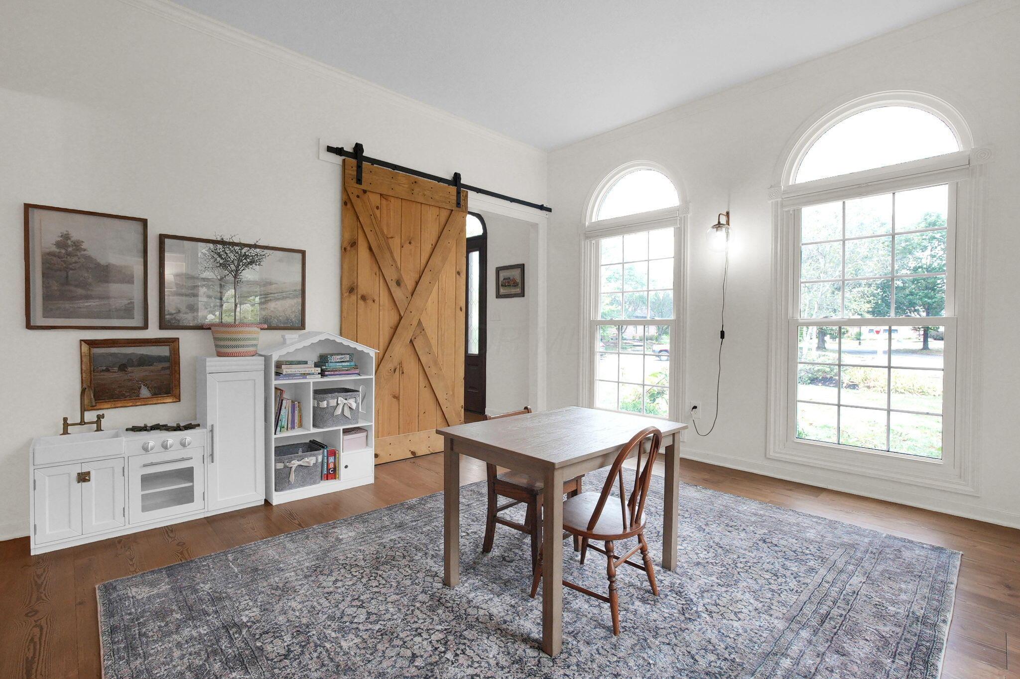 1221 Wedgefield Lane