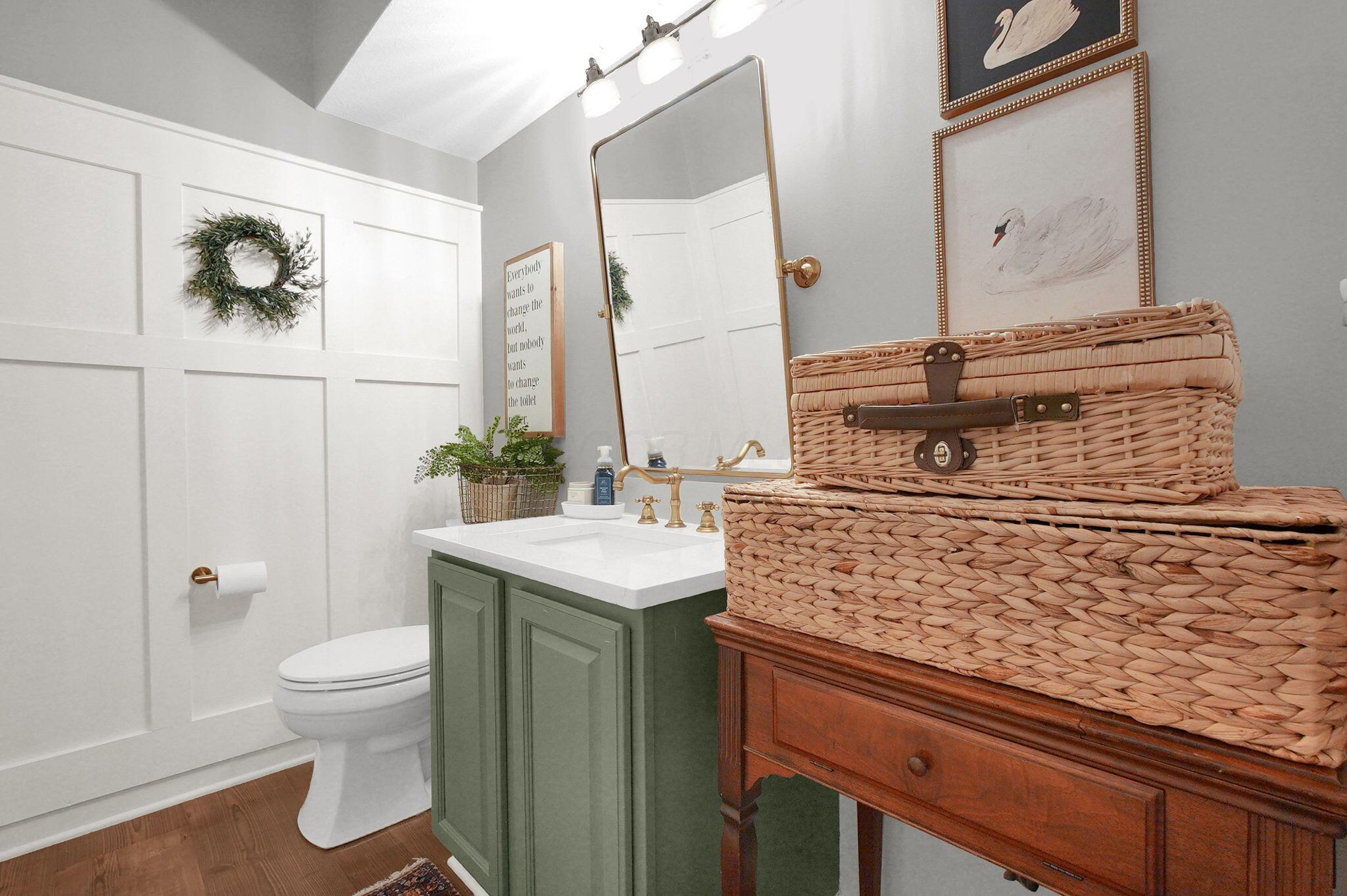 1221 Wedgefield Lane