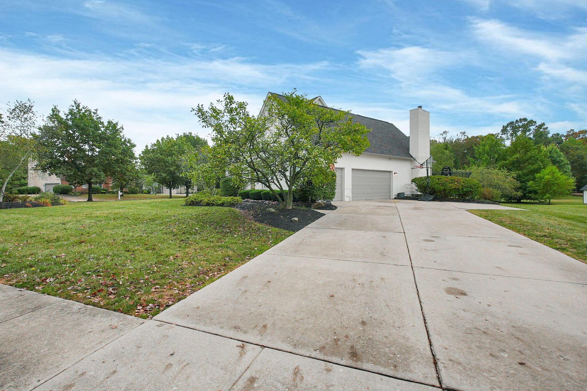 1221 Wedgefield Lane