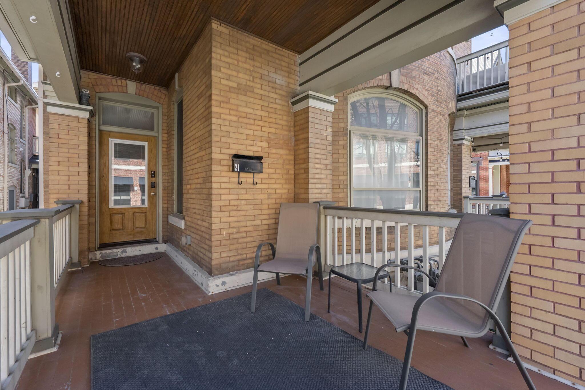 21 W 3rd Avenue, 100C