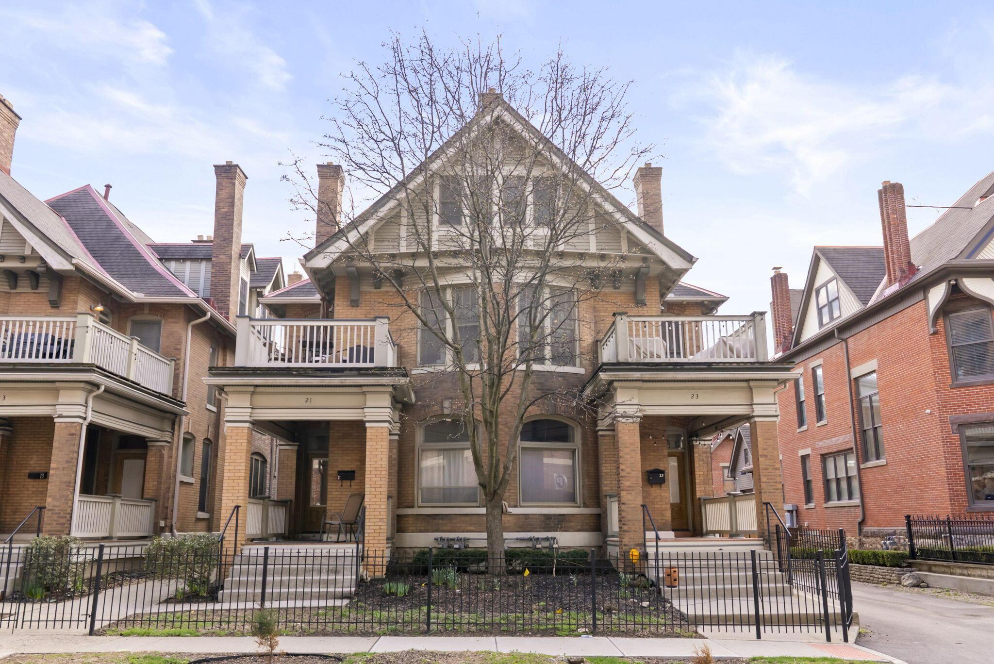 21 W 3rd Avenue, 100C