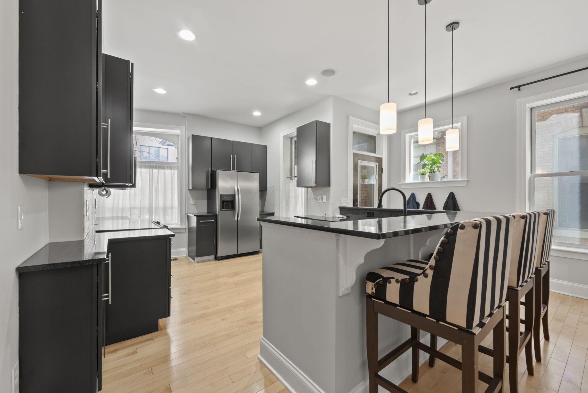 21 W 3rd Avenue, 100C