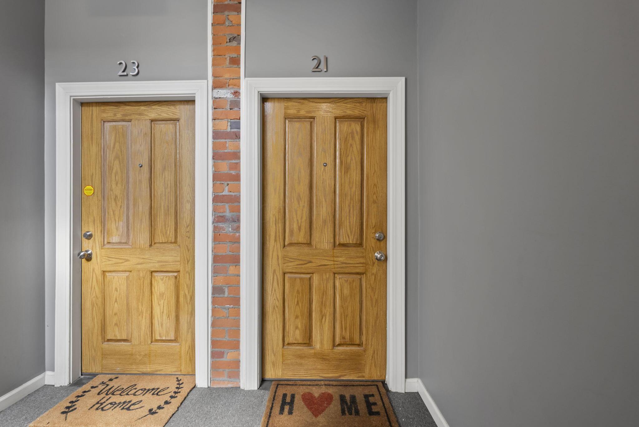 21 W 3rd Avenue, 100C