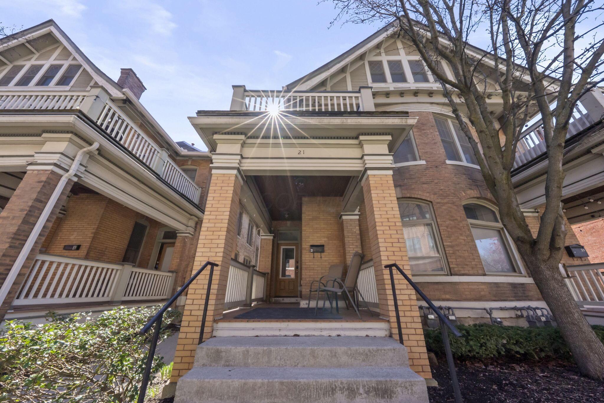 21 W 3rd Avenue, 100C