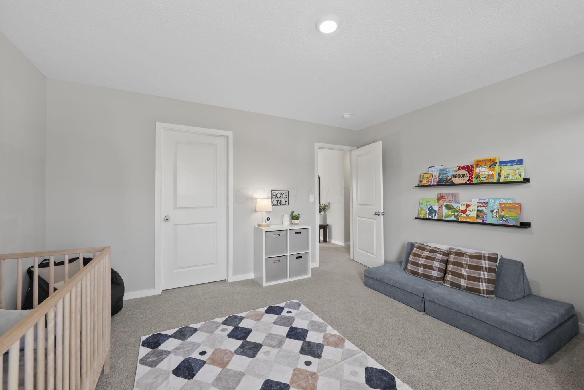 324 Kells Court W