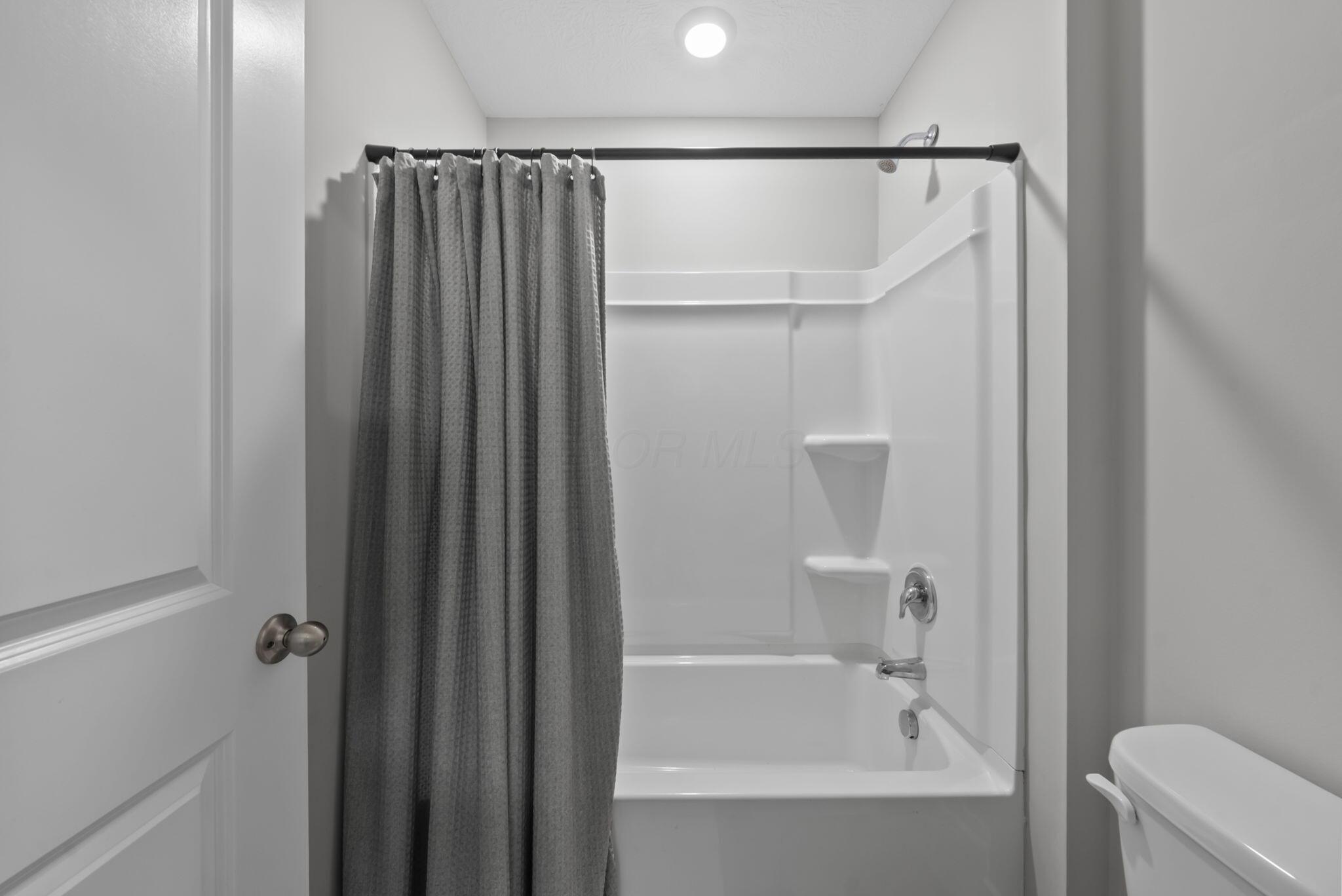 324 Kells Court W