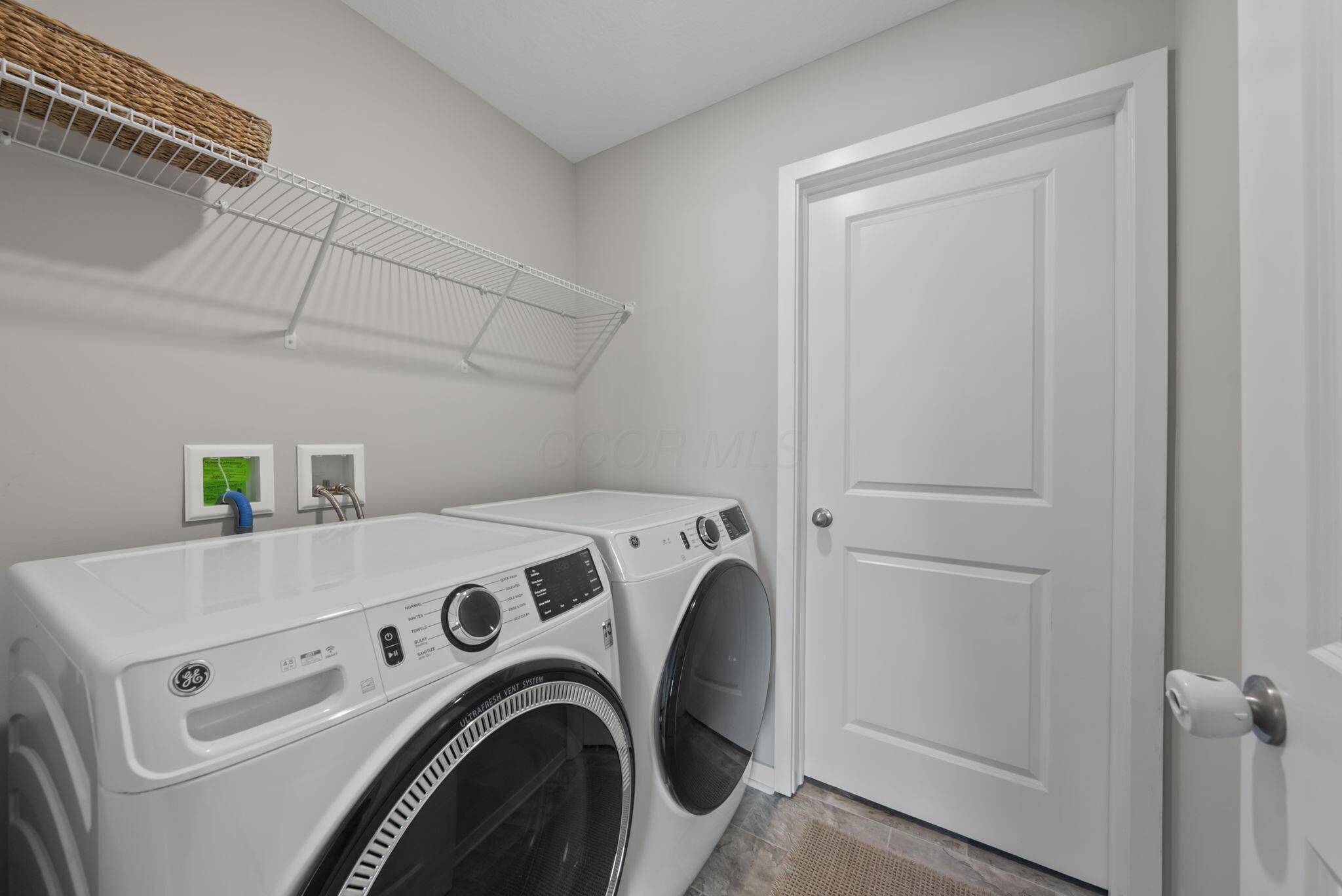 324 Kells Court W