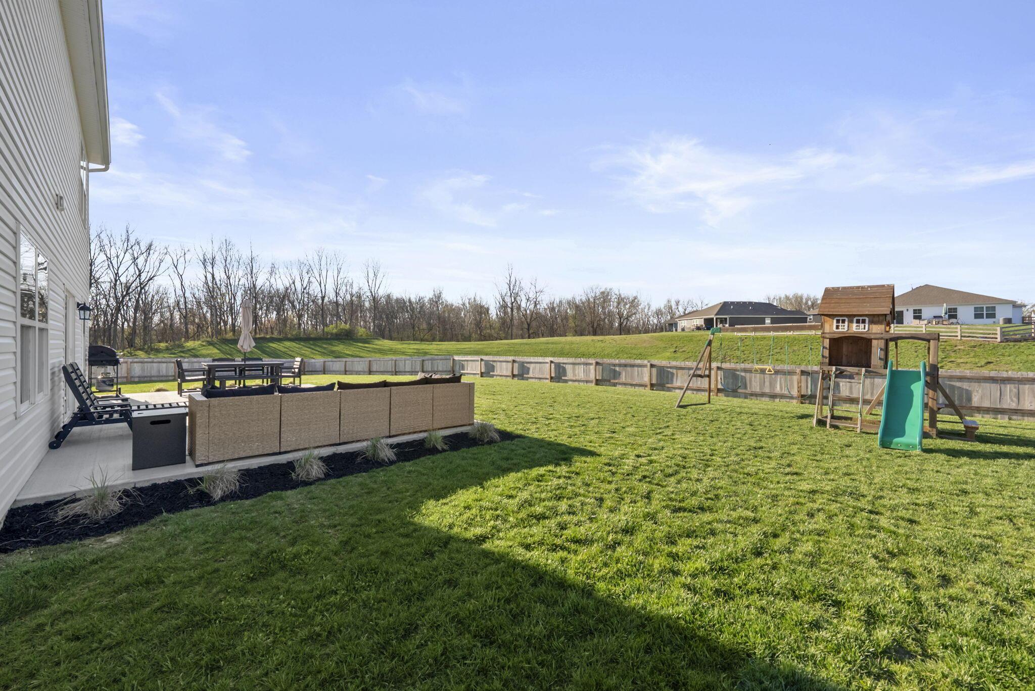 324 Kells Court W