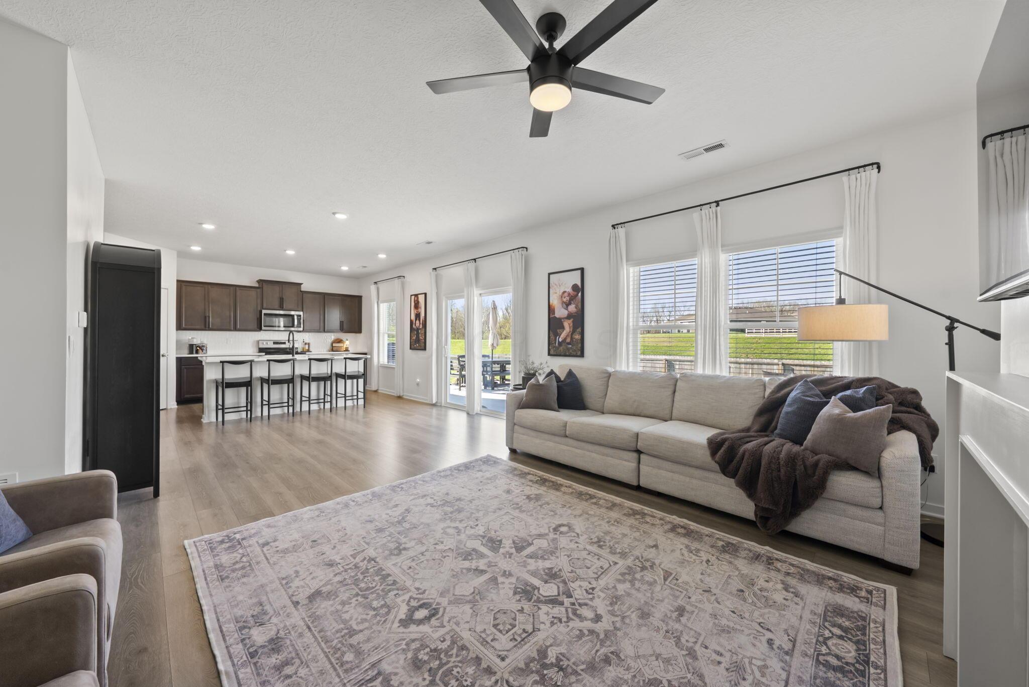 324 Kells Court W