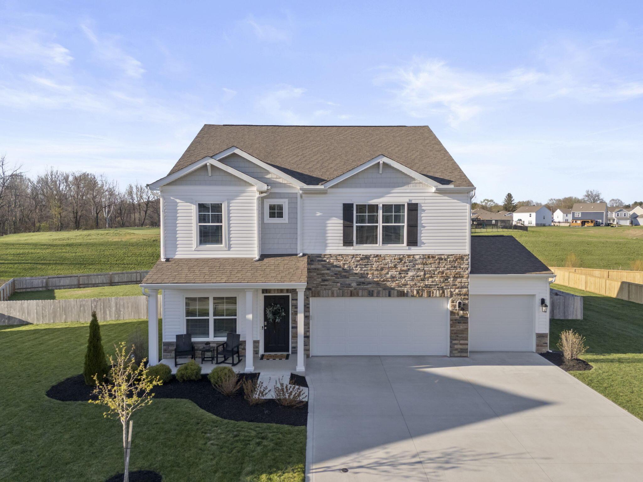324 Kells Court W