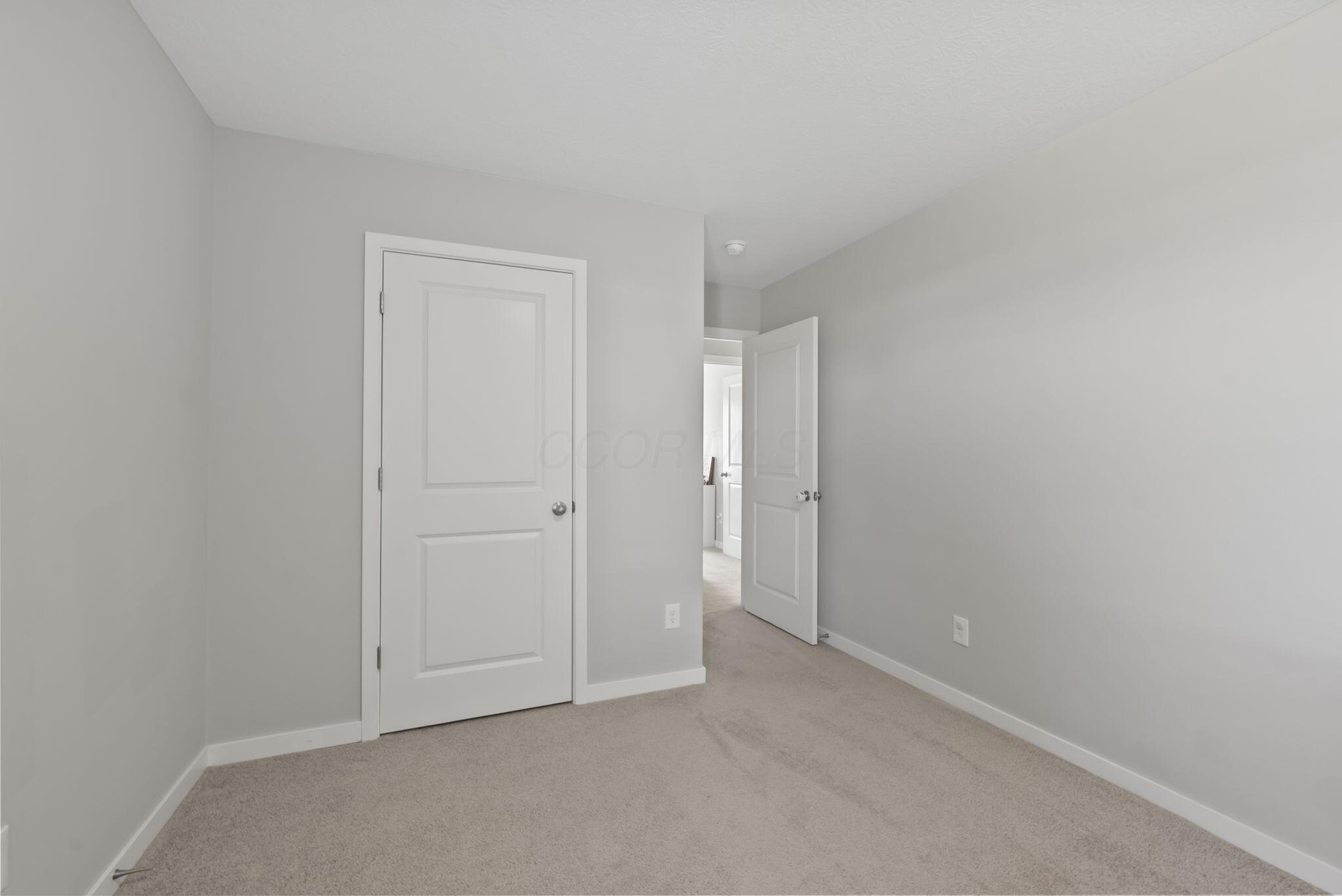 324 Kells Court W