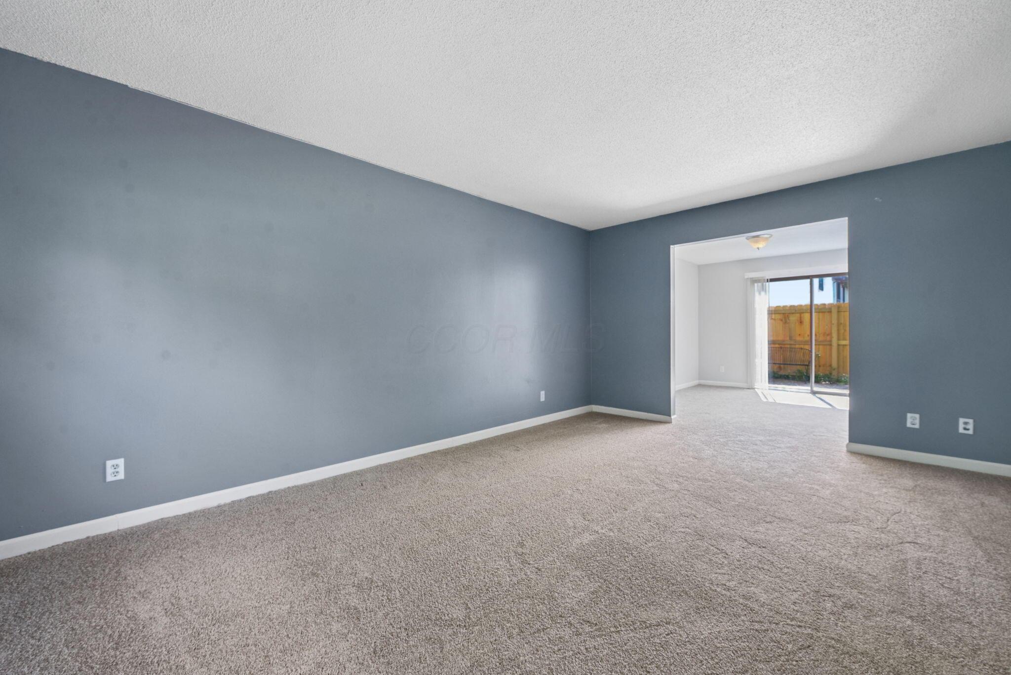 6164 Stornoway Drive S, 6164