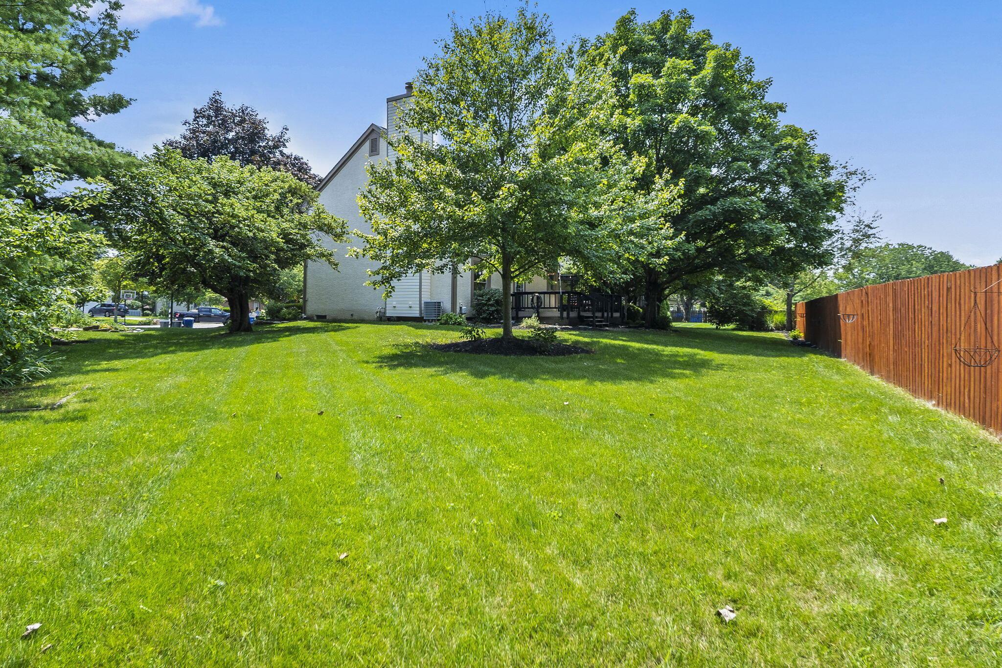 886 Thirlwall Court