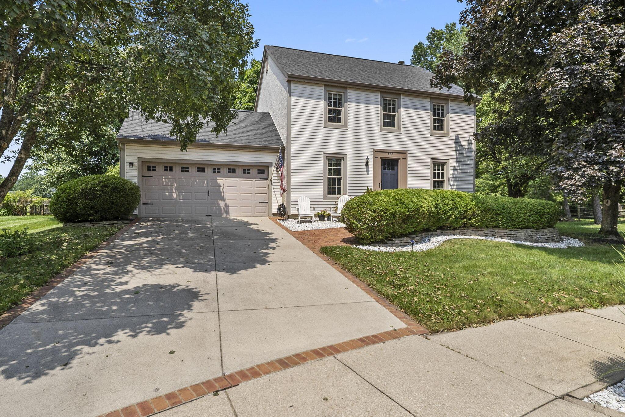 886 Thirlwall Court