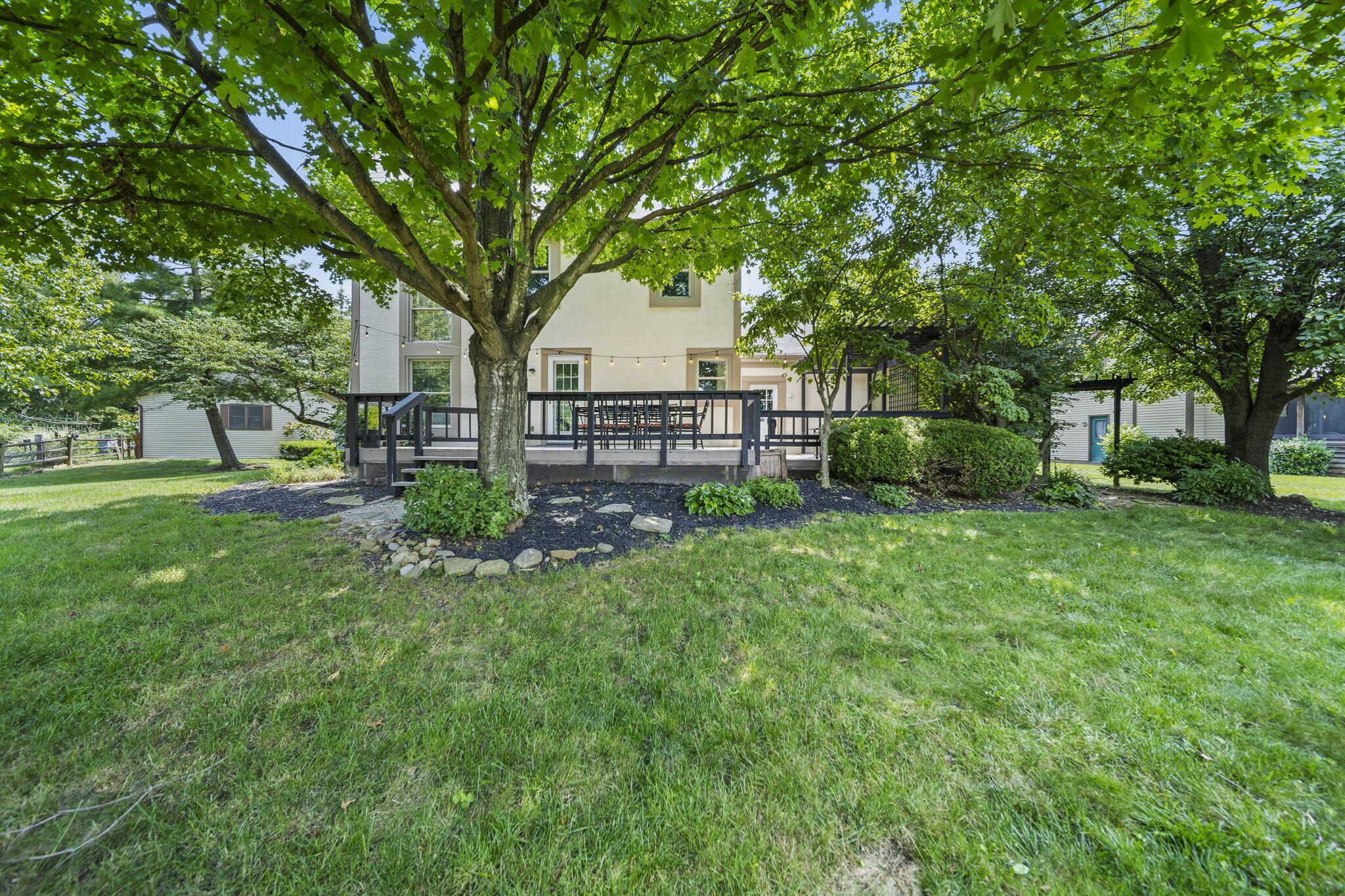 886 Thirlwall Court