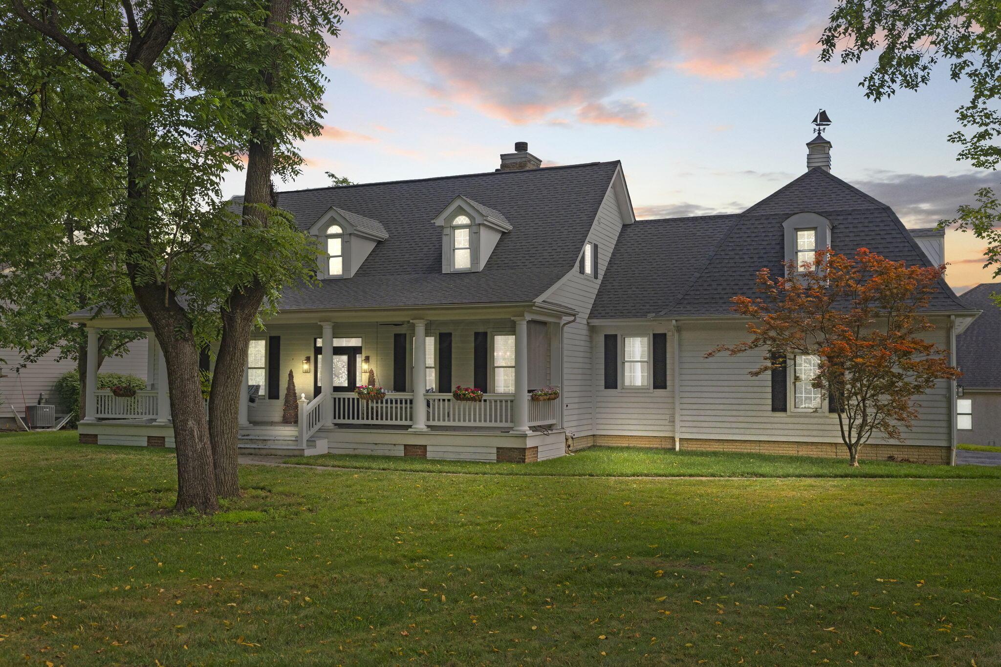 100 Autumn Rush Court
