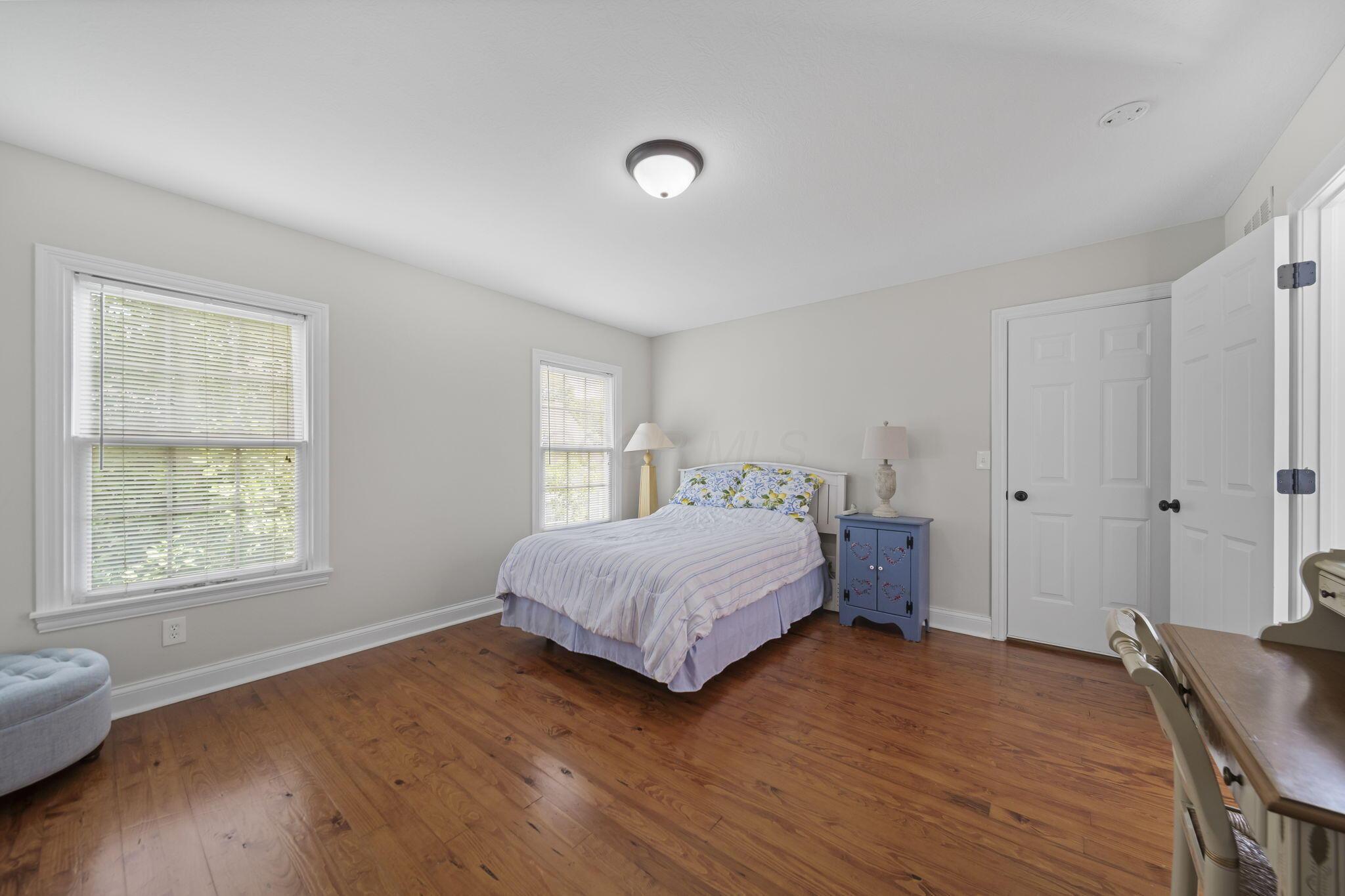 100 Autumn Rush Court