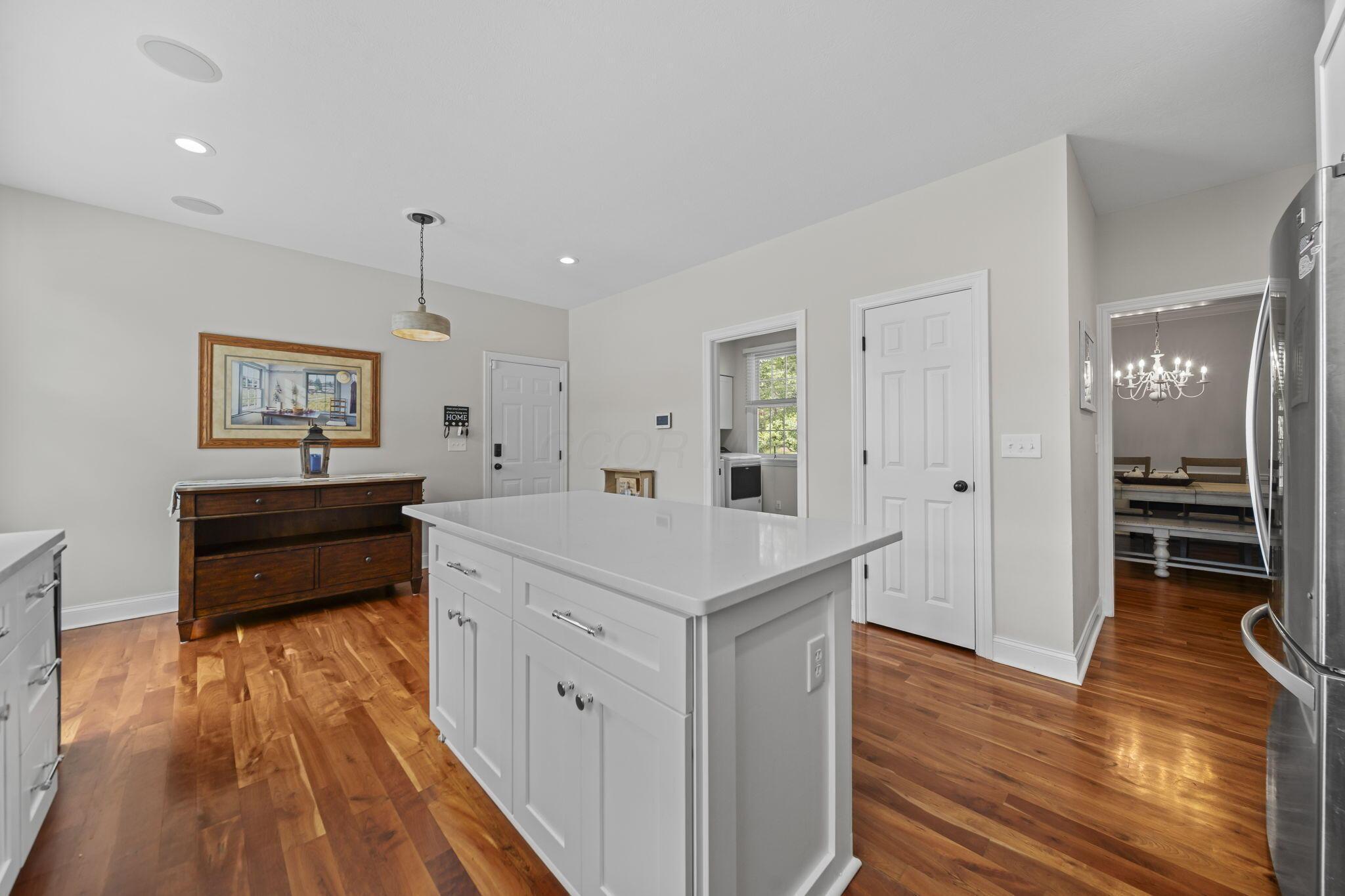 100 Autumn Rush Court