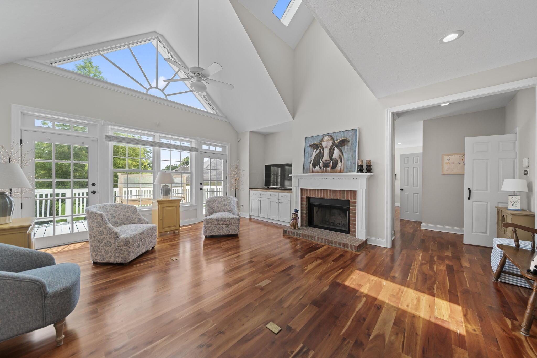 100 Autumn Rush Court