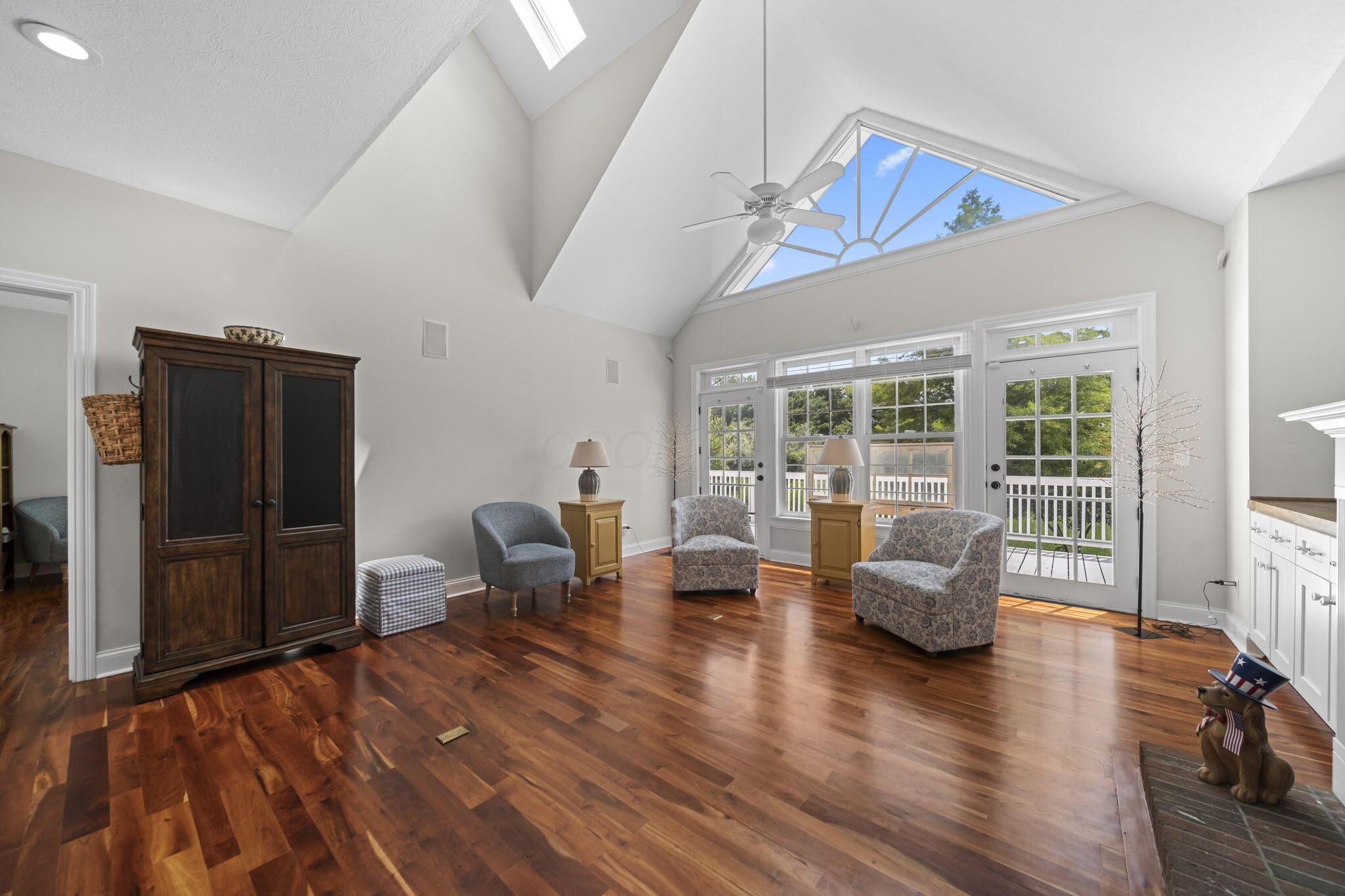 100 Autumn Rush Court