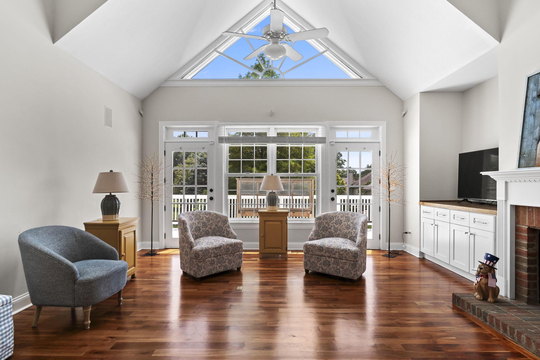 100 Autumn Rush Court