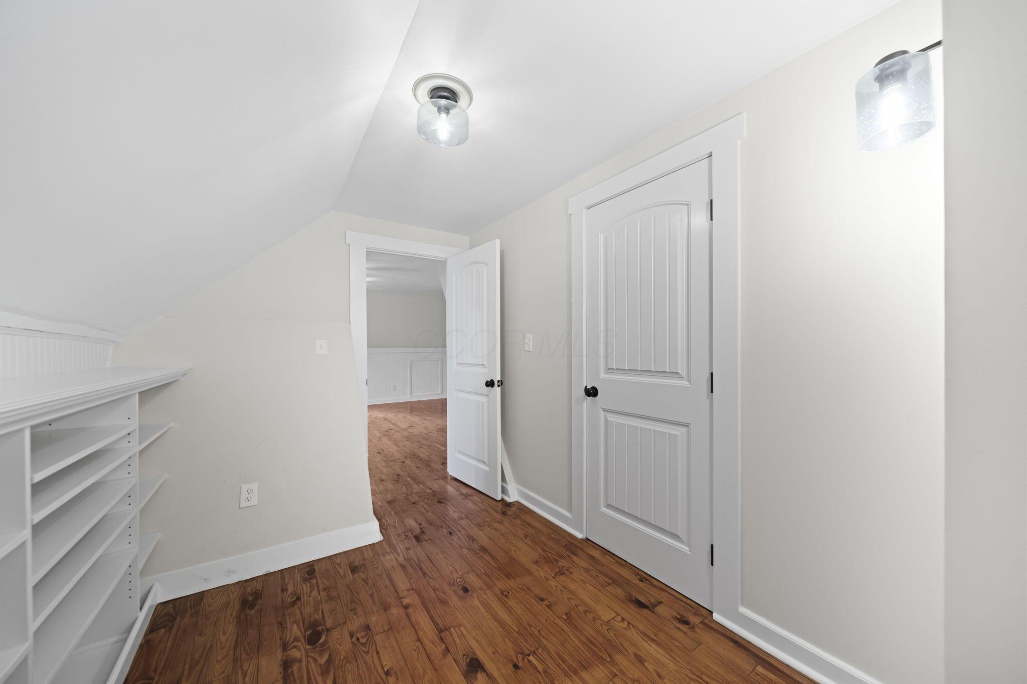 100 Autumn Rush Court
