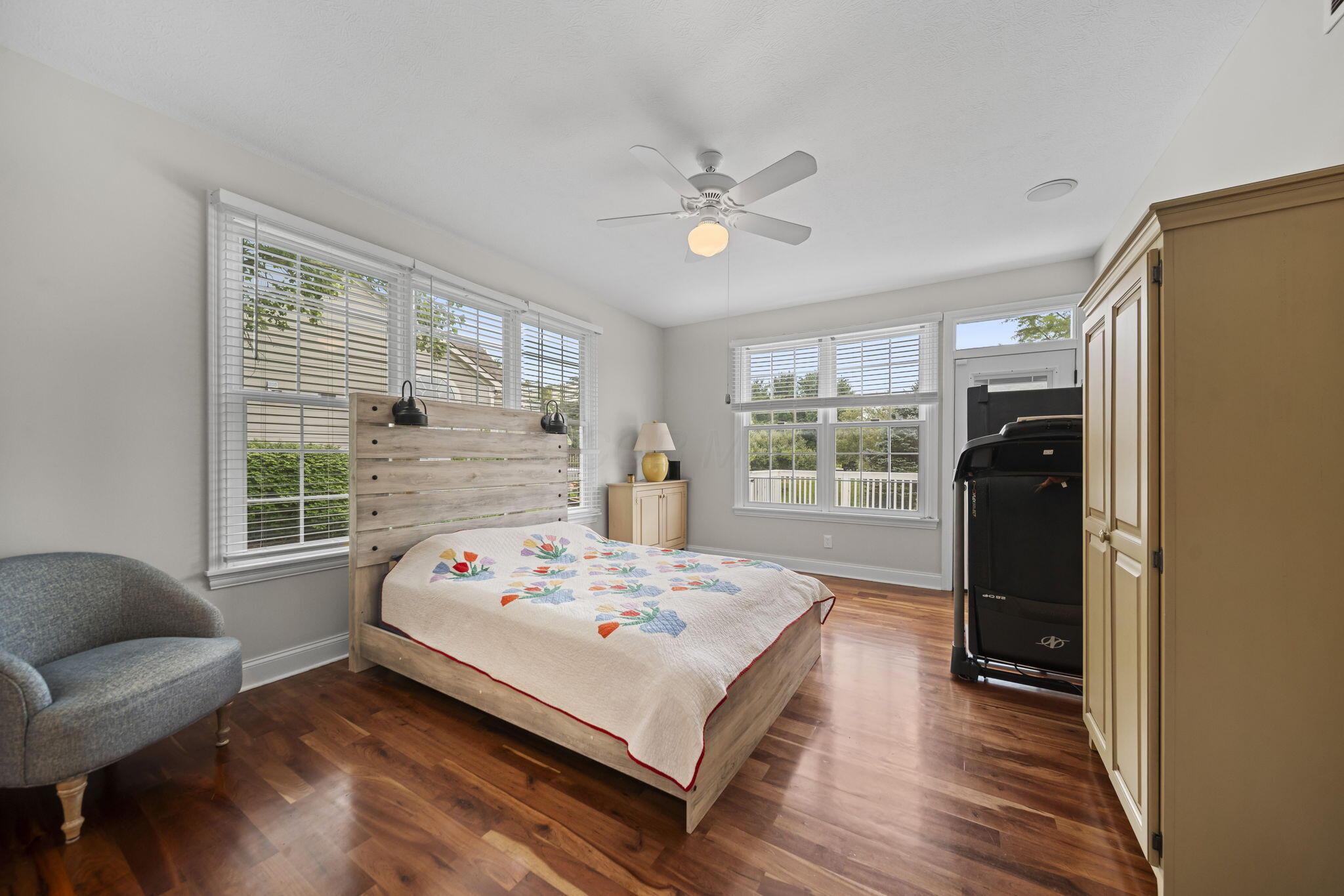 100 Autumn Rush Court