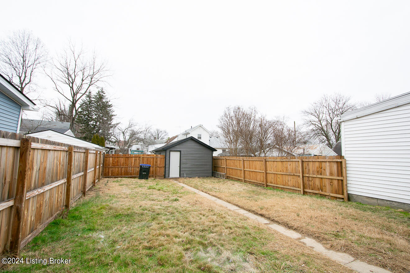 1205 Lydia St