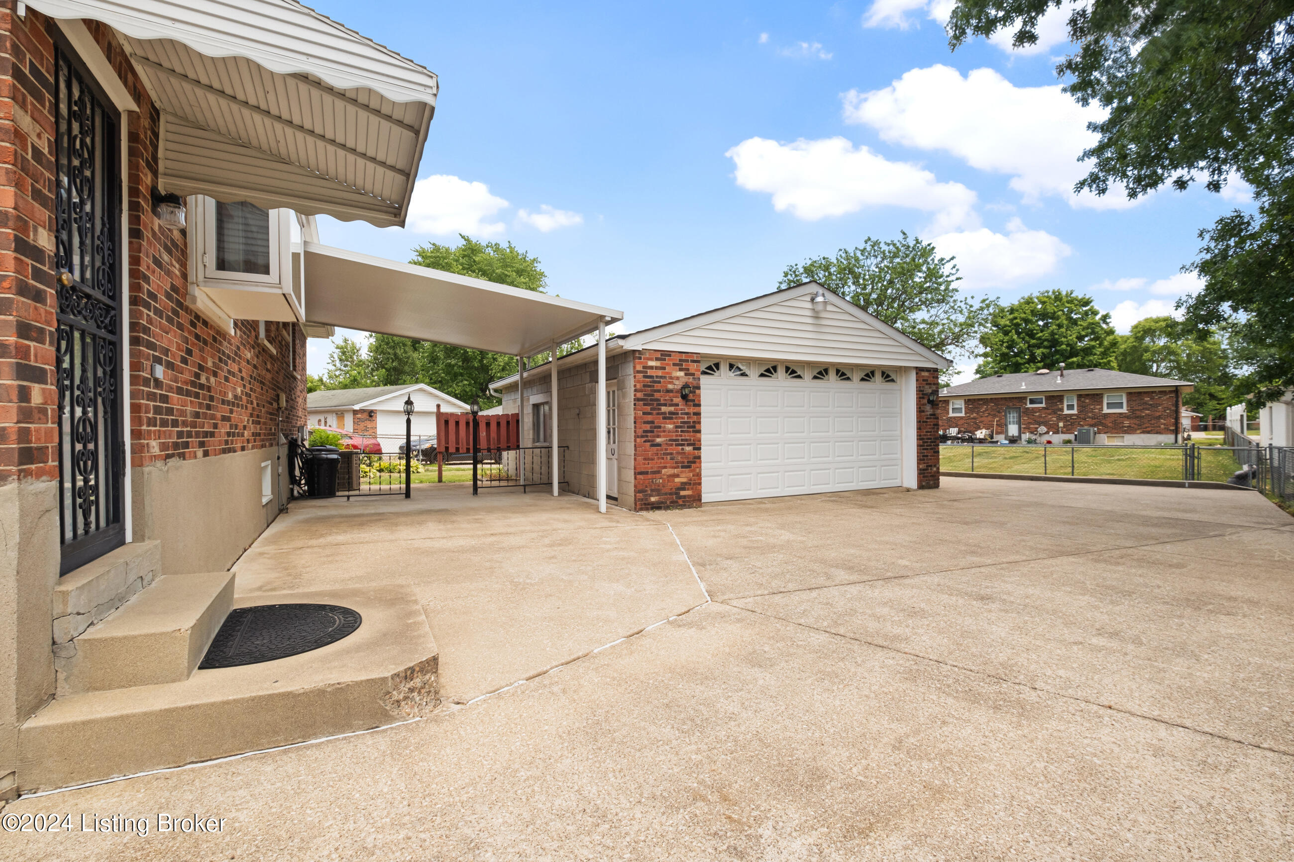 6705 Cape Ct
