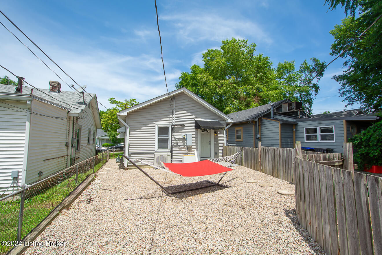648 Merwin Ave