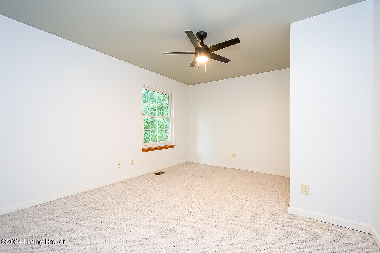 4501 Meadowlark Manor Ln