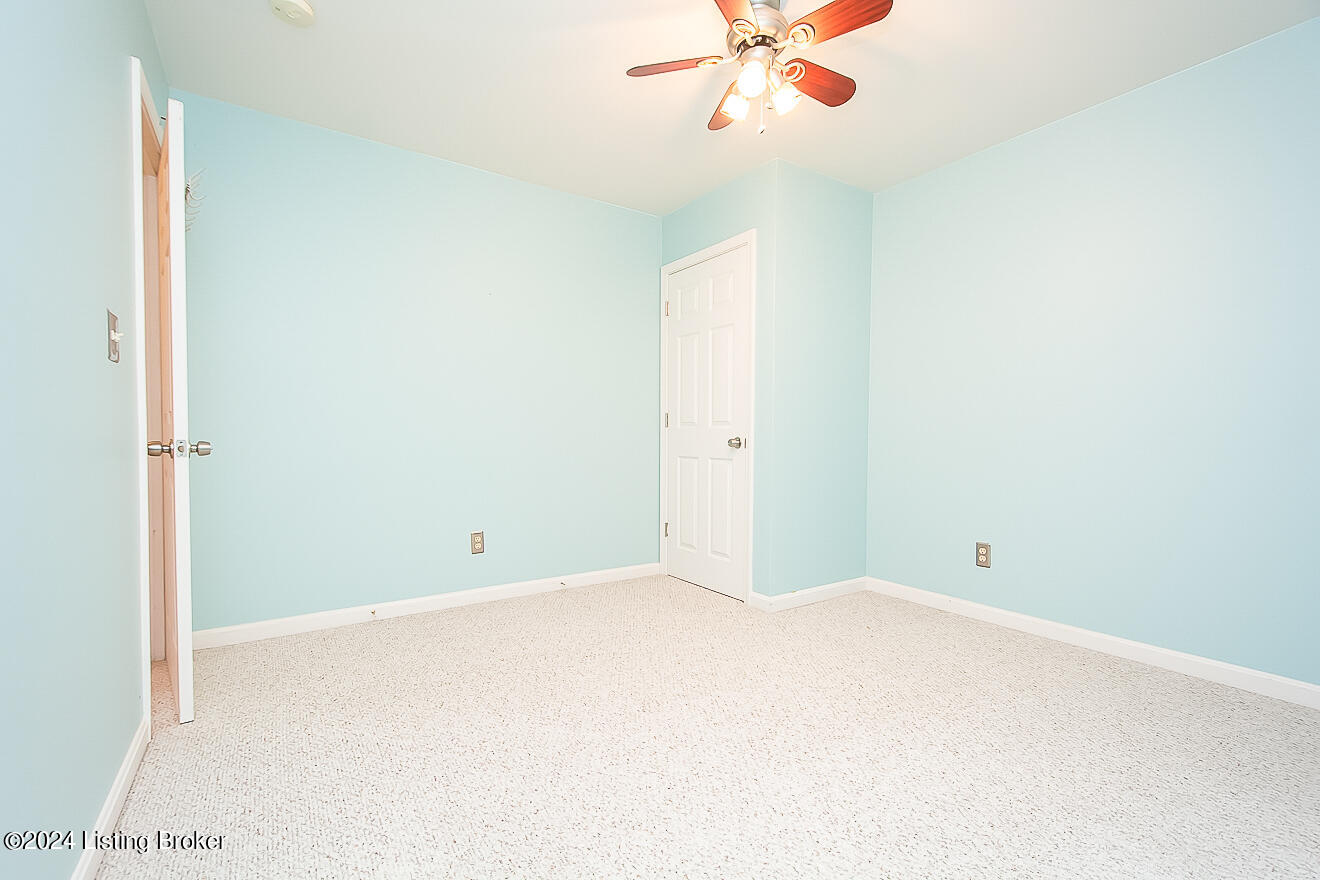 4501 Meadowlark Manor Ln