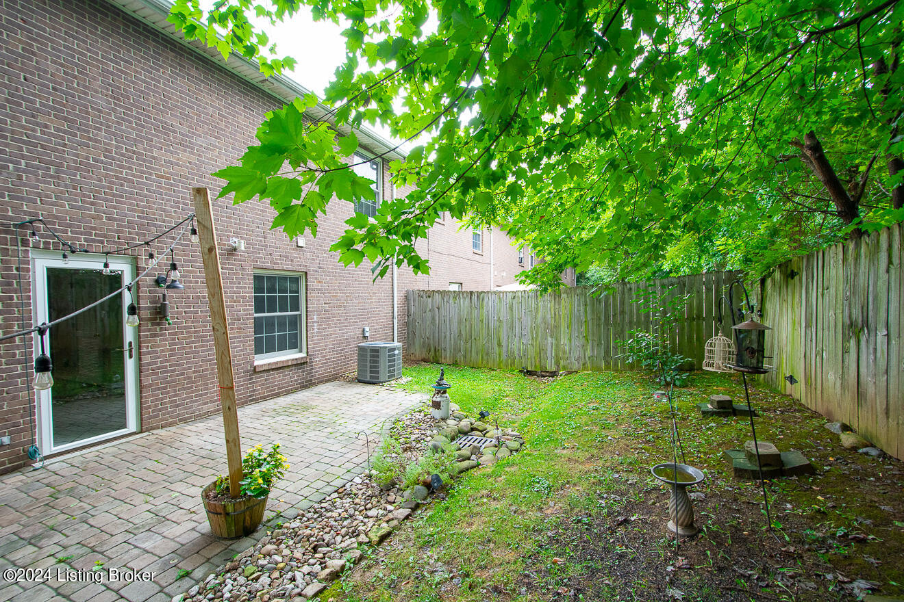 4501 Meadowlark Manor Ln