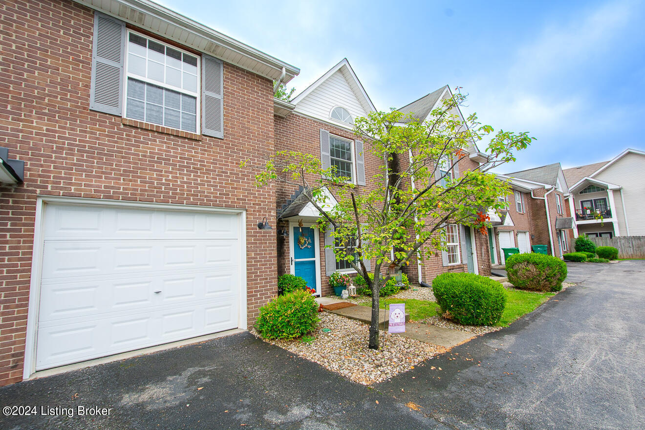 4501 Meadowlark Manor Ln